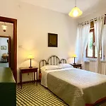 Stunning With Private Pool In Hébergement de vacances *