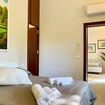 Stunning With Private Pool In تْشيفالو