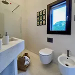 Stunning With Private Pool In بيت للعطل *