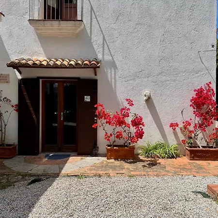 Stunning With Private Pool In 別荘 *