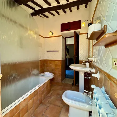 Stunning With Private Pool In チェファル