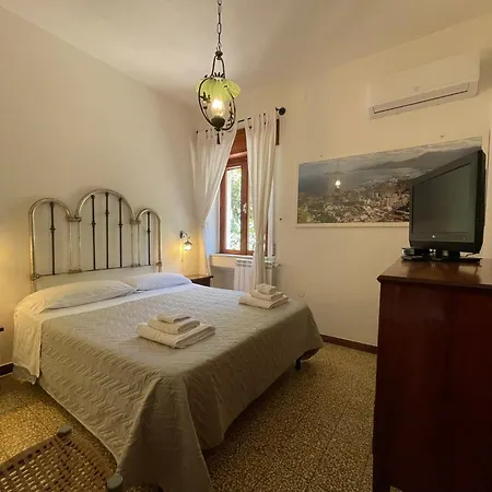 Hébergement de vacances Tana Pacenzia *