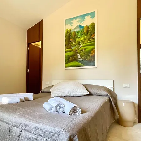 Stunning With Private Pool In