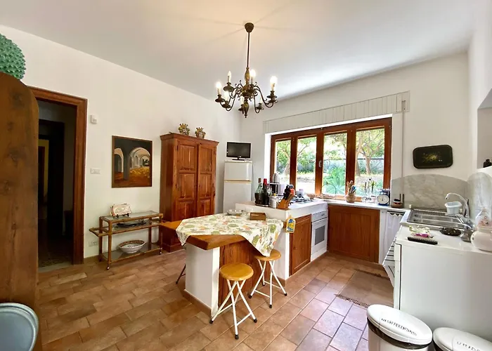 Stunning With Private Pool In Prázdninový dům