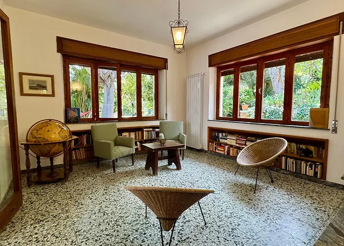 Ferienhaus Stunning With Private Pool In *