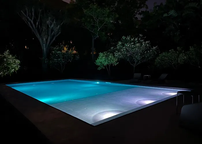 Nyaraló Stunning With Private Pool In Cefalù