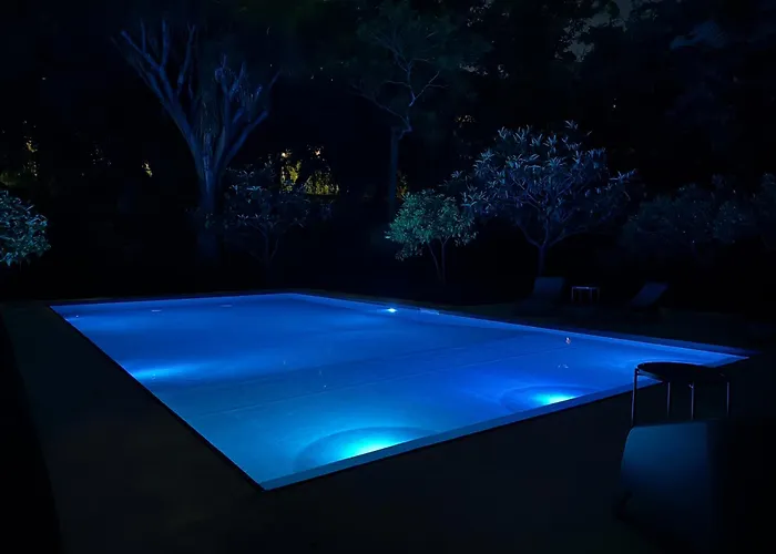 Stunning With Private Pool In *