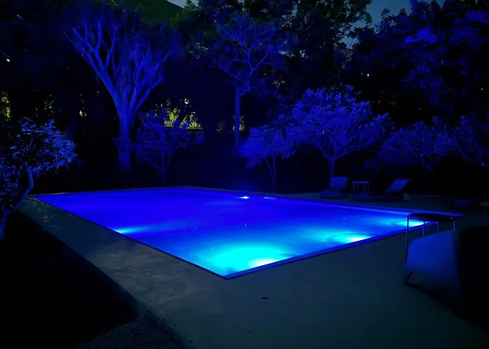 Stunning With Private Pool In Ferienhaus *