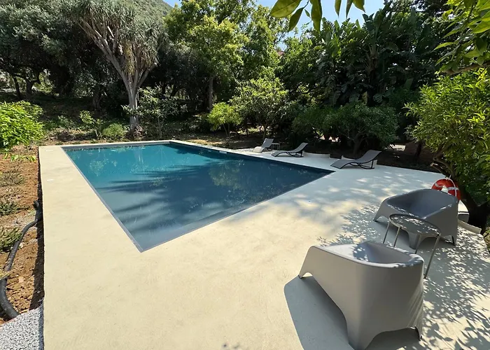 Stunning With Private Pool In Cefalù